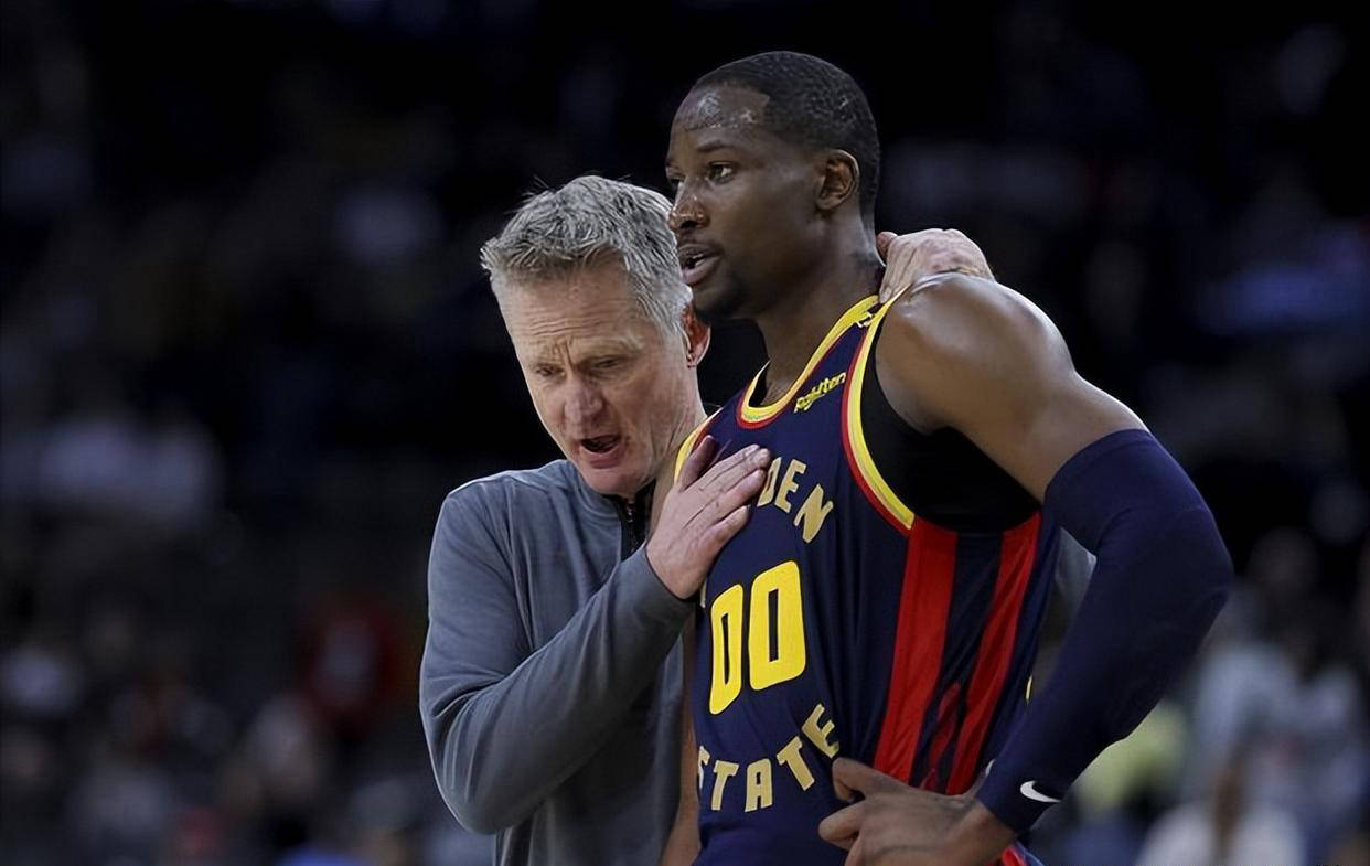 冲刺阶段体能课后，多伦多猛龙外线爆发备战亚冠，更衣室稳定，轮换策略成焦点的简单介绍