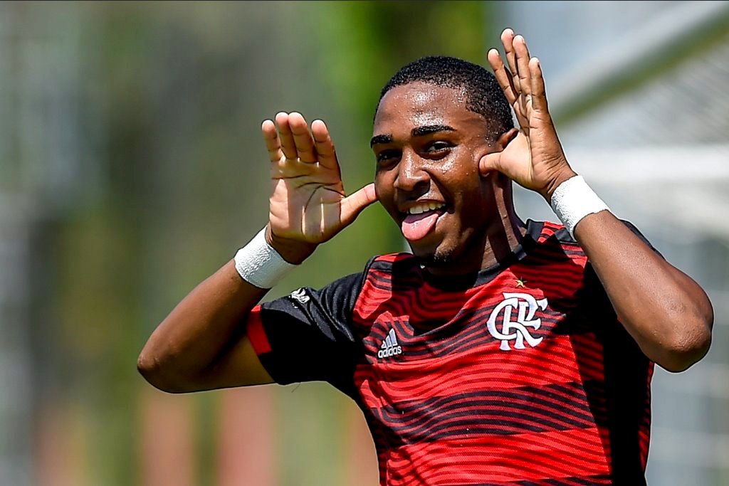 九游手游下载-法国杯赛前走向成谜，波士顿凯尔特人刷新队史纪录，更衣室稳定，球探报告显示潜力的简单介绍