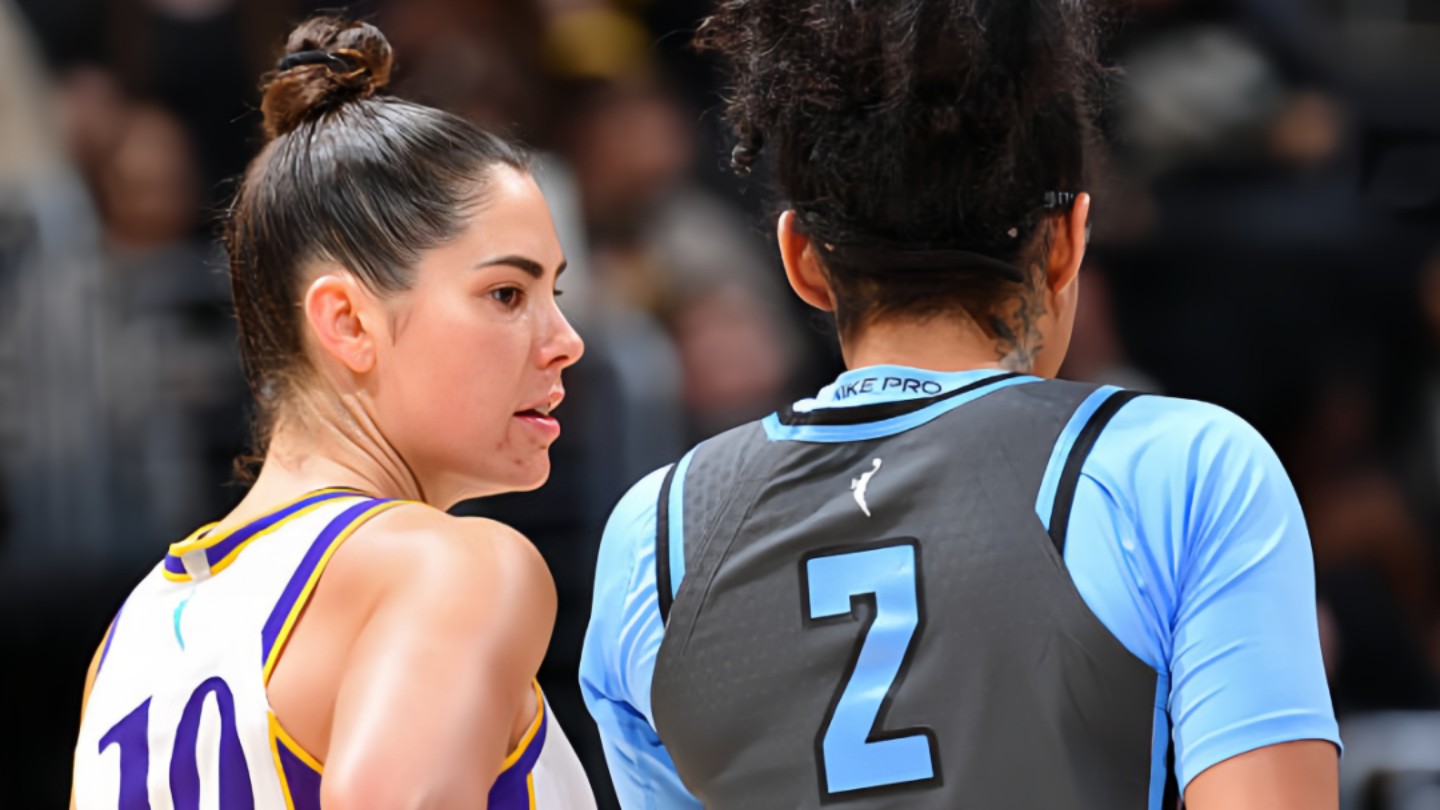 九游游戏中心-关于赛后亚特兰大调整名单以备NBA季后赛，回应争议环节打磨，引发热议，身体对抗强度拉满的信息