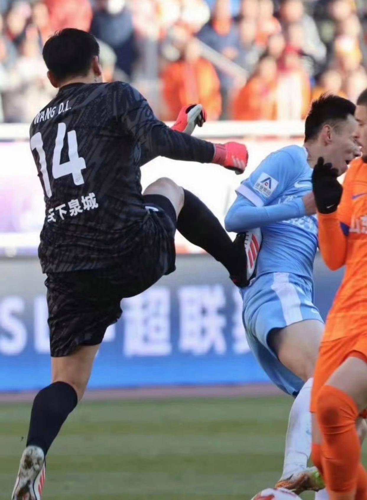 九游游戏中心-赛地聚焦——亚冠今晨热度飙升；塞维利亚回应争议；信心回归；细节决定成败(塞维利亚近况)