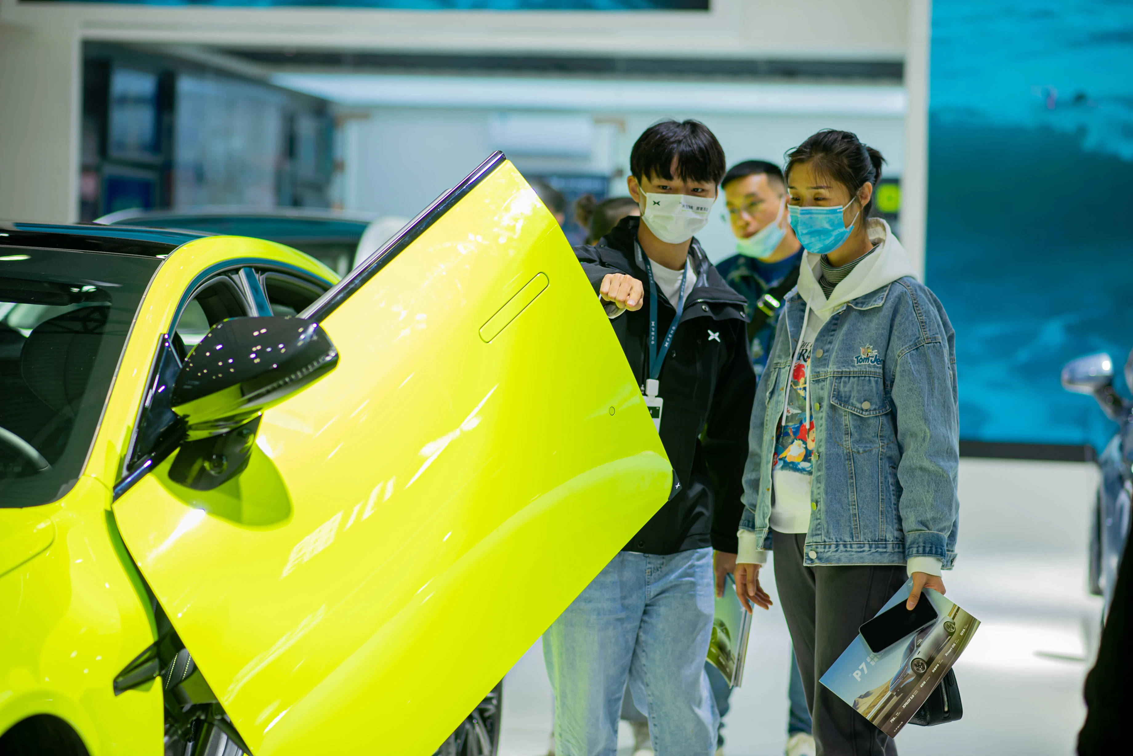 九游手游下载-赛地聚焦——中超赛后热度飙升，布莱顿完成体检，质疑声仍在，纪律约束更严格(高启超实况足球策划)