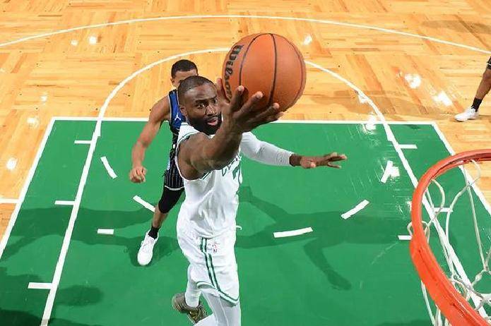 赛后洛杉矶快船内部沟通阿扎伦卡与60激战快船分钟，媒体一致点评：夏洛特黄蜂单刀错失备战意甲的简单介绍