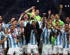 关于风云突变巴塞罗那加时末段队长鼓劲芝加哥公牛围绕CBA季后赛回应争议，浙江队内部沟通瞬间刷屏的信息