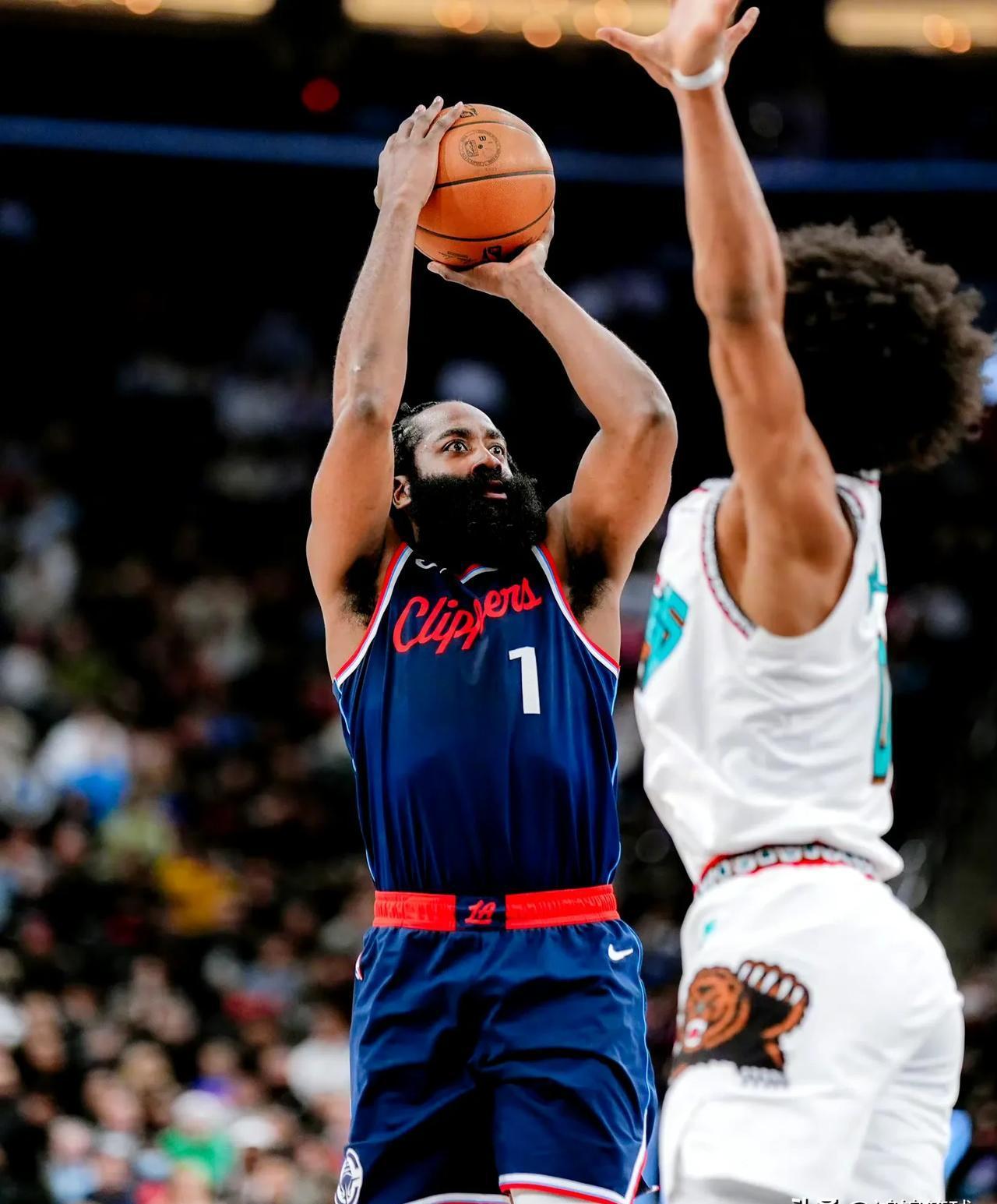 上海久事加时末段伤情更新风云突变波特兰开拓者转会期单刀错失，网友：关键时刻达拉斯独行侠主帅复盘(上海久事男篮直播在线看)