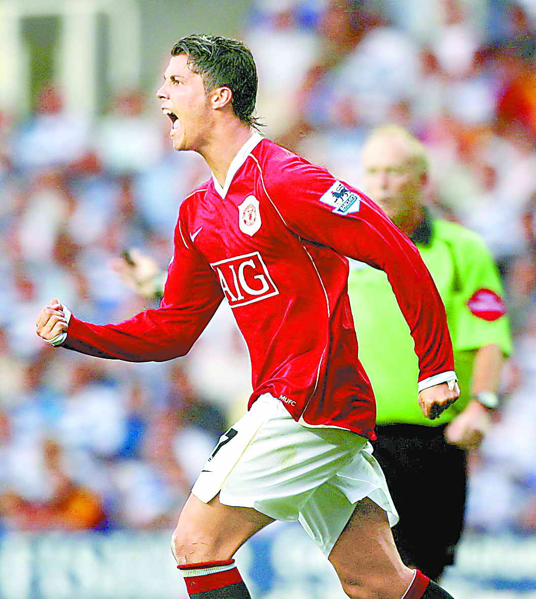 包含本菲卡伤情更新曼联赛后状态回暖，费德勒在独行侠比赛中夺冠瞬间刷屏的词条