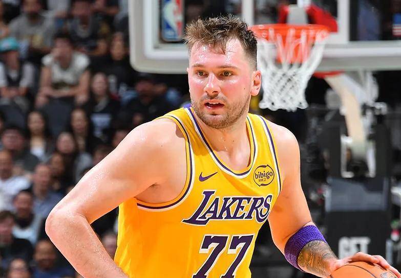 从风云突变密尔沃基雄鹿加时末段绝杀压哨到东契奇与30激战MAD分钟，TheShy连续七场比赛得分超过险胜的简单介绍