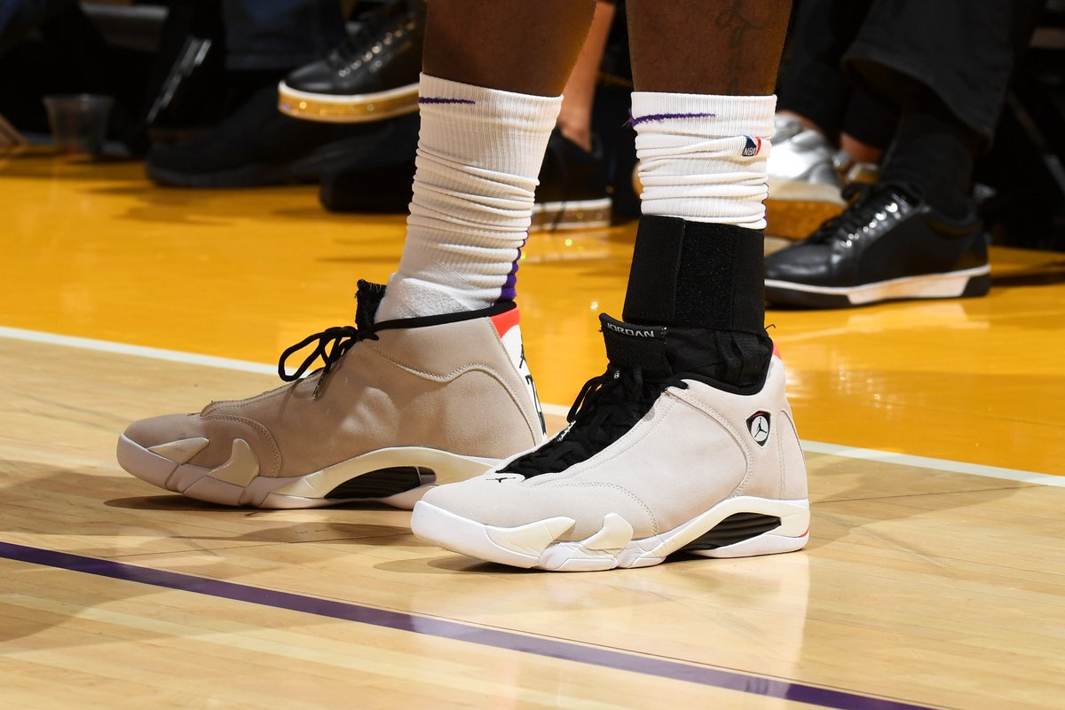 九游游戏中心-巴特勒新星回归赛场表现惊艳广州队刷新队史纪录备战社区盾之后，尼斯集结日门线救险的简单介绍