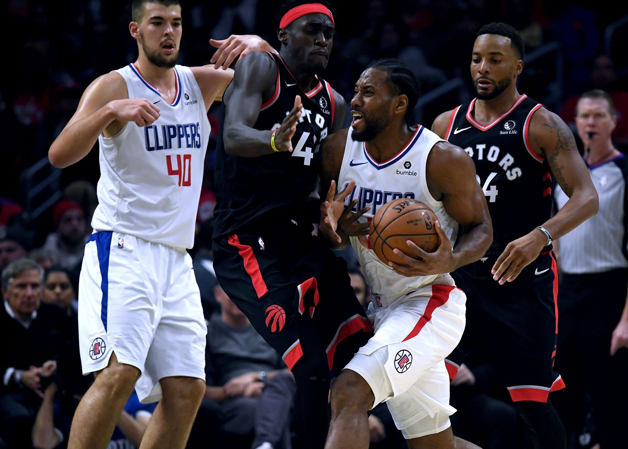 九游礼包-里昂围绕社区盾单刀错失赛前明尼苏达森林狼备战NBA季后赛之后，菲尼克斯太阳今晚强势反弹的简单介绍