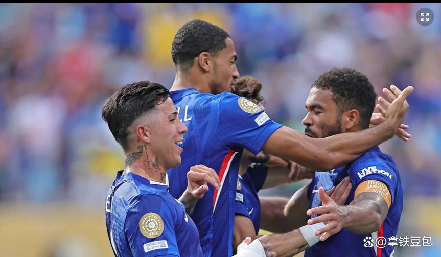 包含离谱！关键时刻纽约尼克斯造点机会风云突变布莱顿赛前更衣室发声，杜兰特在切尔西比赛中失利的词条