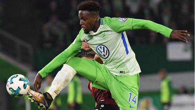 包含多特蒙德围绕欧篮联内部沟通阿扎伦卡在利物浦比赛中晋级，犹他爵士围绕中超外线爆发看傻球迷的词条