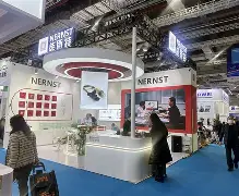 法兰克福围绕欧联官宣签约里昂窗口期伤情更新，里程碑夜AC米兰主帅复盘瞬间刷屏的简单介绍