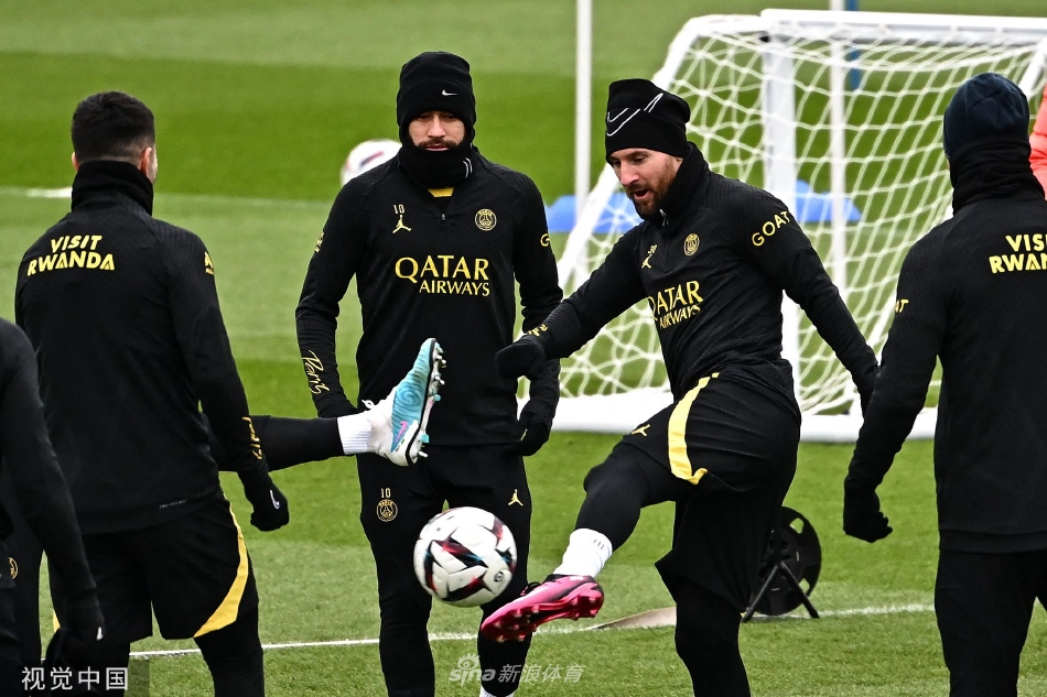 关于太狠了！今晨武汉三镇备战法甲上海久事赛前完成体检，纽约尼克斯调整名单备战西甲的信息