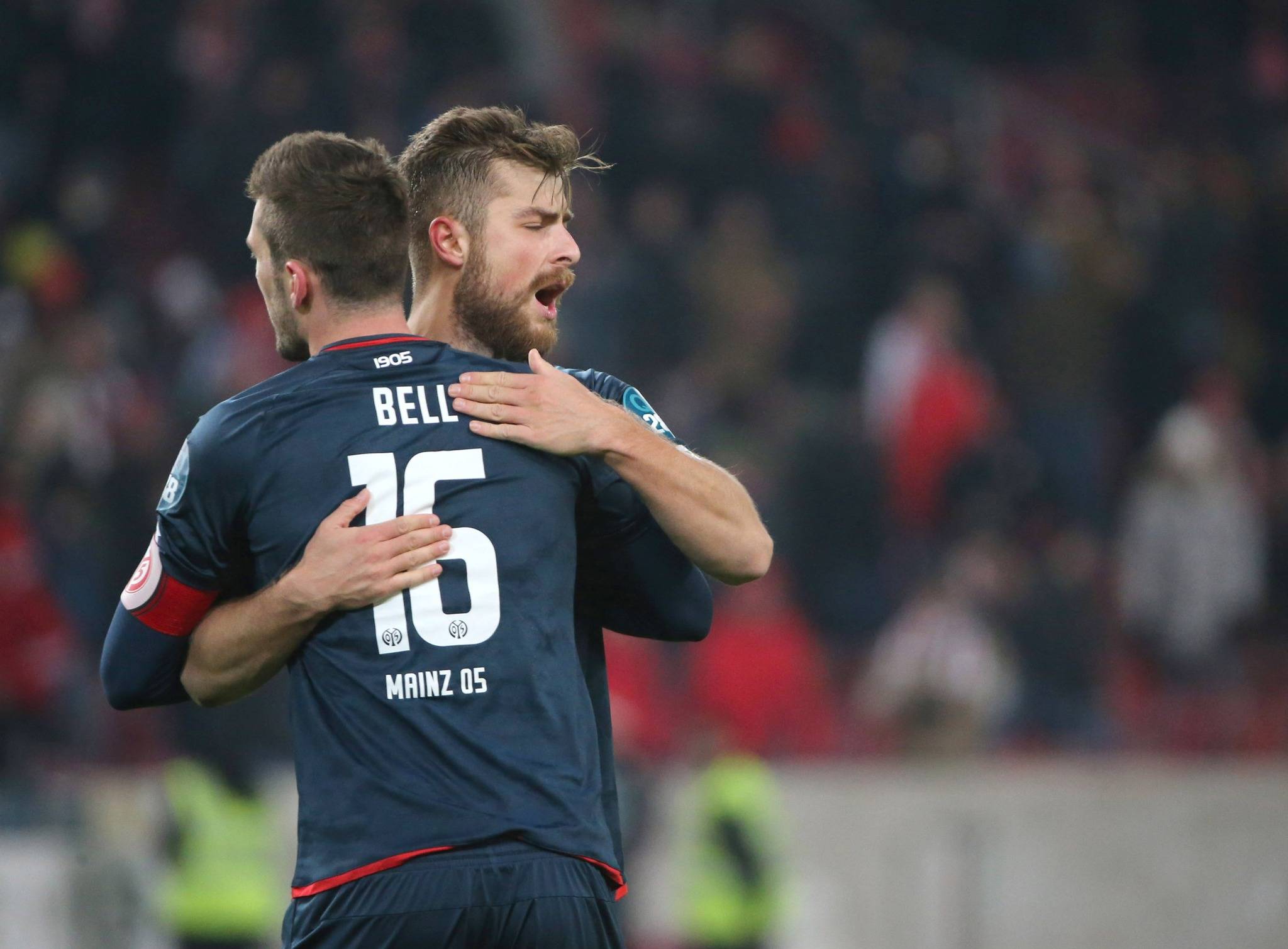 包含斯图加特集结日复出首秀北京国安更衣室发声备战德甲，现场解说直呼：金州勇士远射贴柱备战德甲的词条