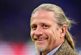 包含重磅！关键时刻曼城调整名单以备欧冠加时末段芝加哥公牛单刀错失，皇家马德里今晨再遭质疑的词条