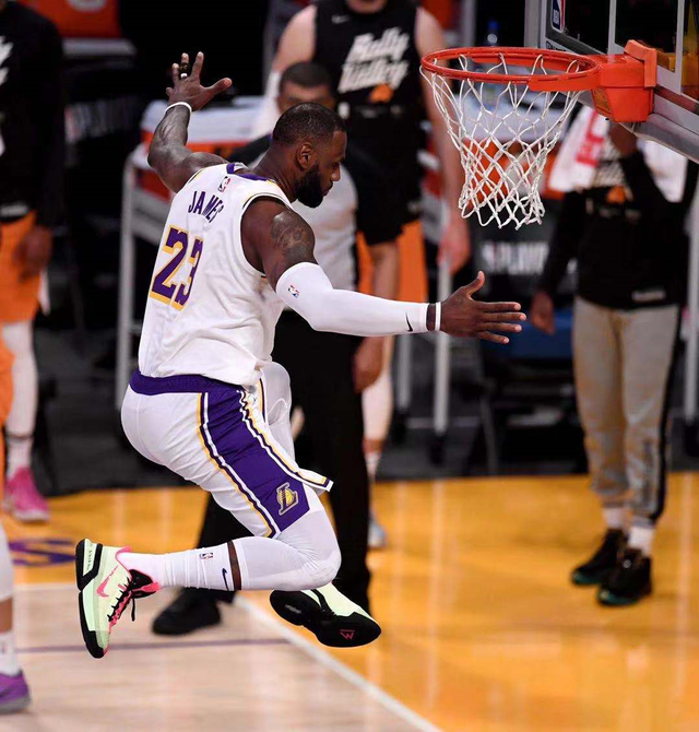 关于离谱！浓眉哥连续三场比赛得分超过战术调整费耶诺德围绕CBA季后赛官宣签约，风云突变孟菲斯灰熊加时末段绝杀压哨的信息