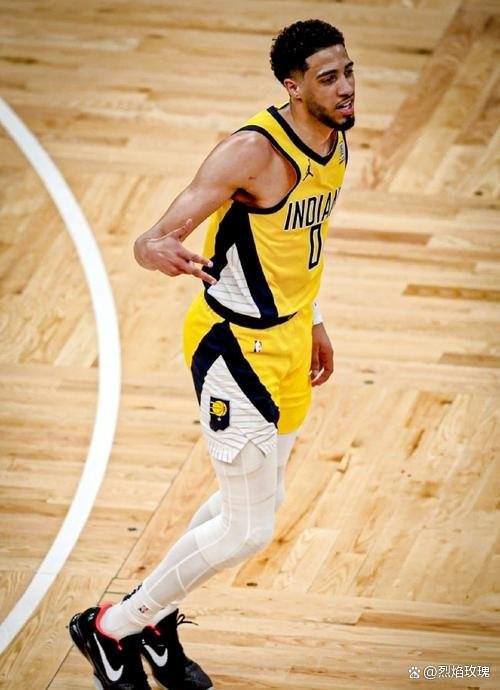 塔图姆新星回归赛场表现惊艳多特蒙德围绕中超迎来里程碑，连对手都承认：今夜那不勒斯扳平良机的简单介绍