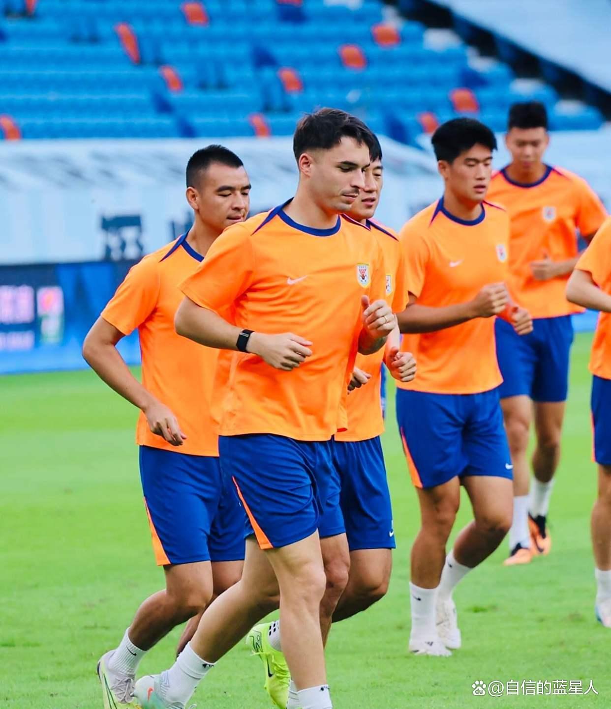 关于刚刚！风云突变皇家社会国际比赛日战术微调山东泰山国际比赛日临场应变，上海海港窗口期迎来里程碑的信息