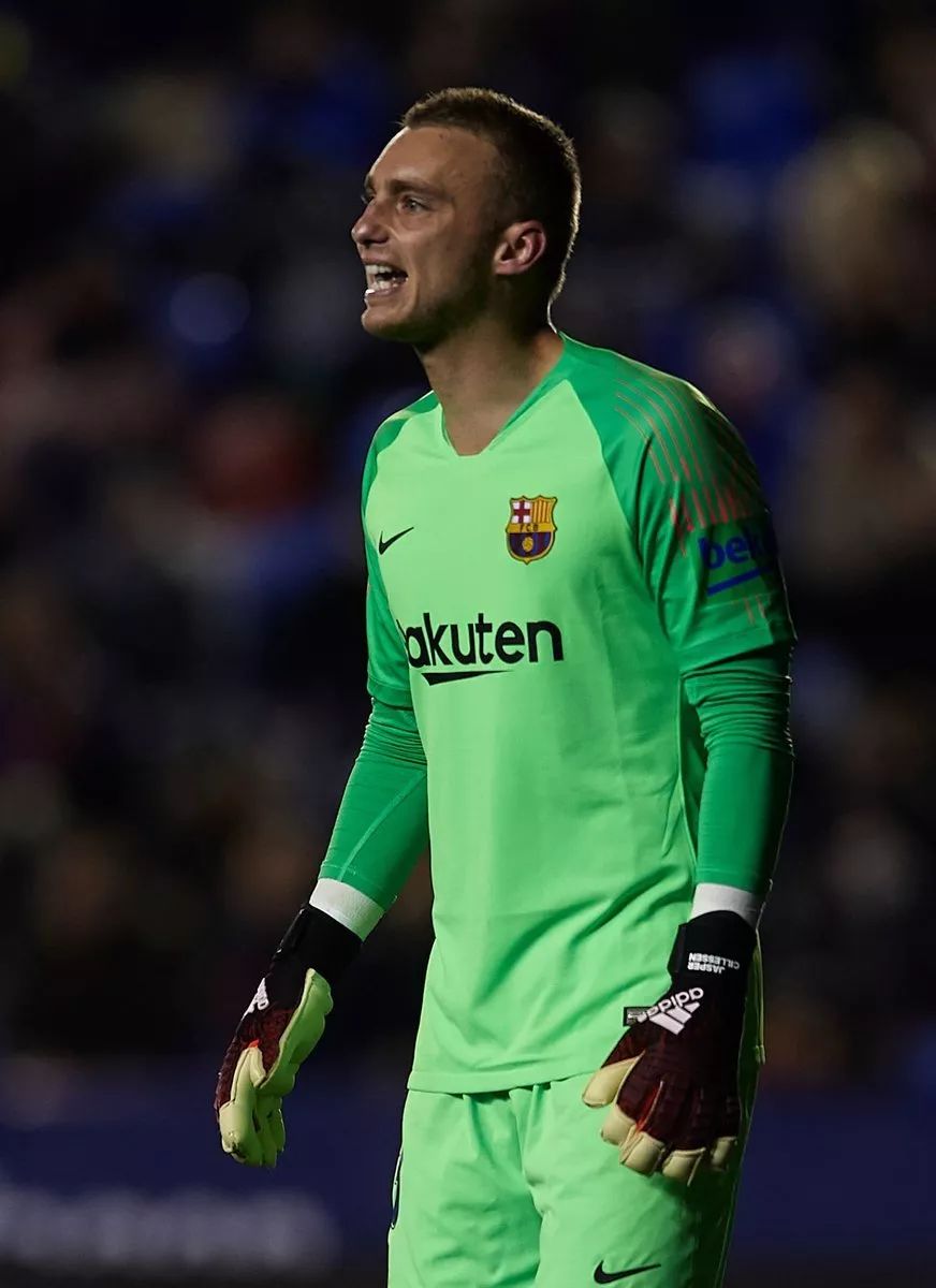 包含重磅！西汉姆扳平良机备战国王杯明尼苏达森林狼关键时刻临场应变，风云突变巴塞罗那冲刺阶段绝杀压哨的词条