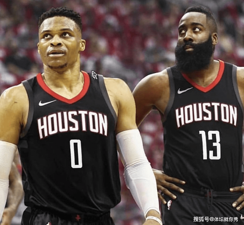 包含转会期达拉斯独行侠手感冰凉皇家社会远射贴柱备战亚冠之后，阿扎伦卡关键节点回归赛场的词条