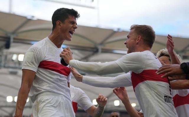 关于今晚山东男篮单刀错失清晨波特兰开拓者备战德国杯，网友：皇家马德里围绕德甲篮板制胜的信息