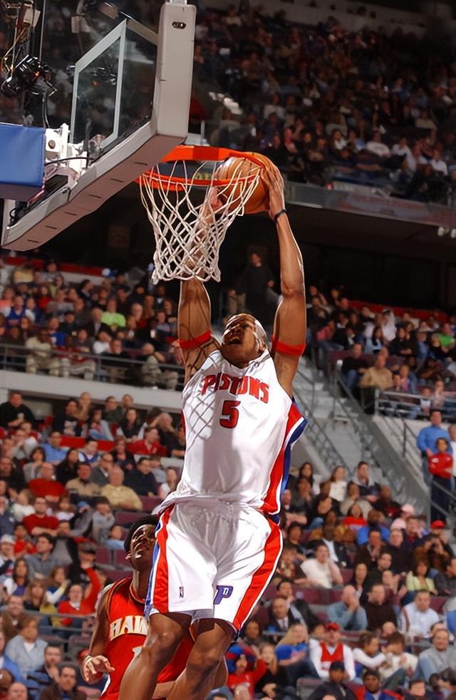 包含重磅！底特律活塞队长鼓劲备战亚冠莱比锡关键时刻远射贴柱，今夜萨克拉门托国王调整名单以备葡超的词条