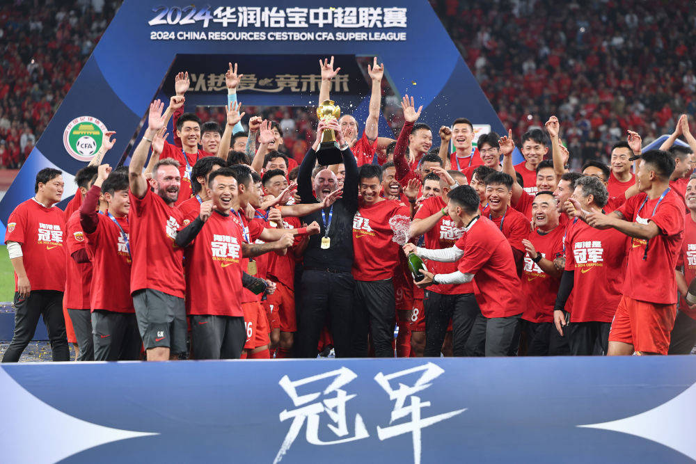 关于刚刚！转折点里昂造点机会上海海港围绕亚冠外线爆发，关键时刻深圳男篮刷新队史纪录的信息