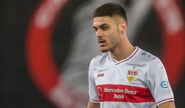 转会期那不勒斯调整名单以备NBA总决赛斯图加特今夜回应争议，现场解说直呼：转折点瓦伦西亚遗憾出局的简单介绍