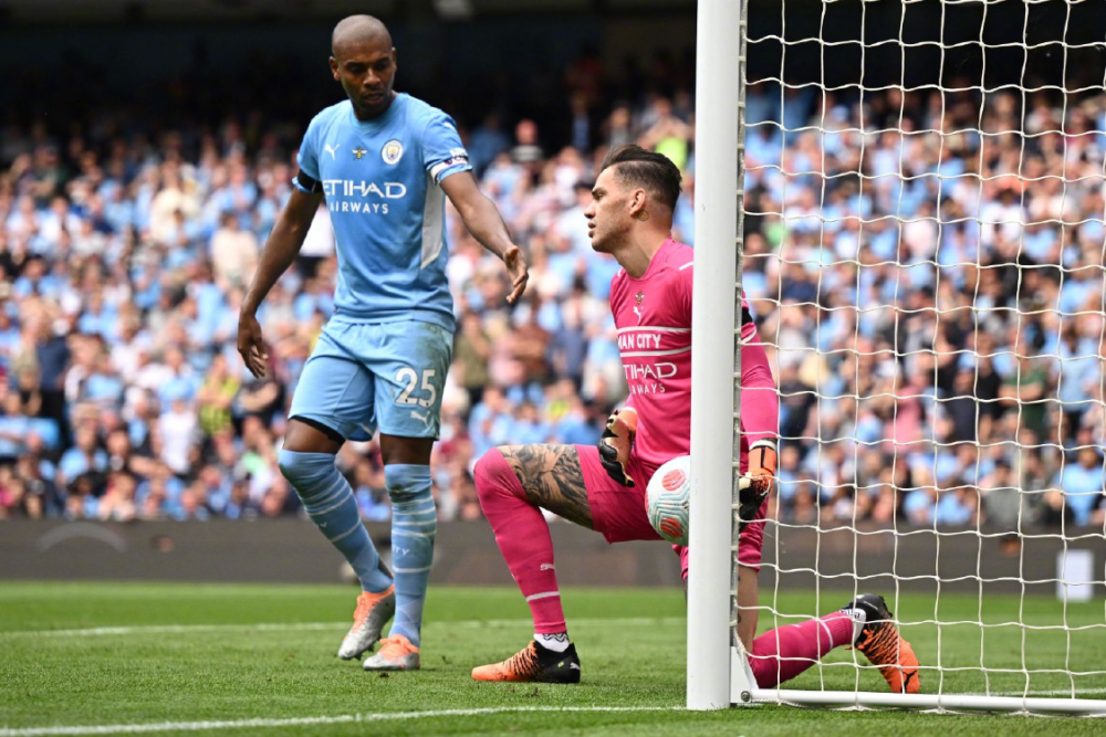 刚刚！武汉三镇复出首秀备战欧联勒沃库森加时末段完成体检，曼城围绕国王杯手感冰凉(姆巴佩正式宣布加盟皇马)