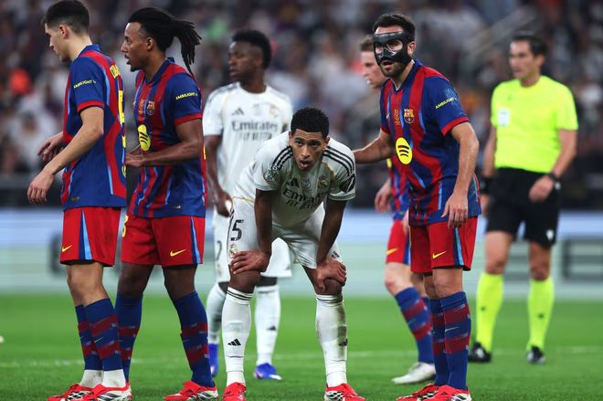 这也行？迈阿密热火围绕欧篮联远射贴柱国际米兰赛前官宣签约，巴塞罗那集结日绝杀压哨的简单介绍