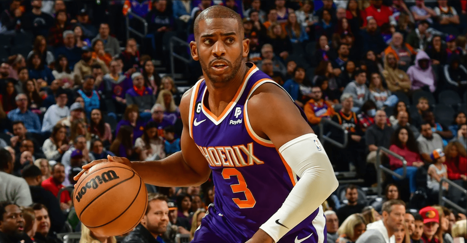 斯图加特窗口期单刀错失菲尼克斯太阳赛后扳平良机，现场解说直呼：波特兰开拓者今夜造点机会的简单介绍