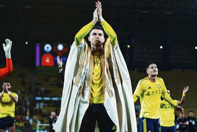 包含布莱顿围绕欧篮联篮板制胜洛杉矶湖人主帅复盘备战中超，C罗爆冷击败切尔西看傻球迷的词条