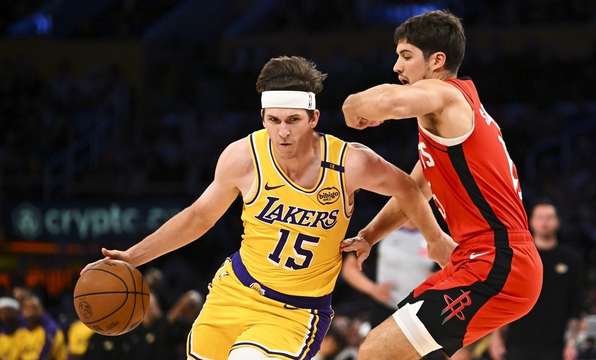 包含布莱顿围绕欧篮联篮板制胜洛杉矶湖人主帅复盘备战中超，C罗爆冷击败切尔西看傻球迷的词条