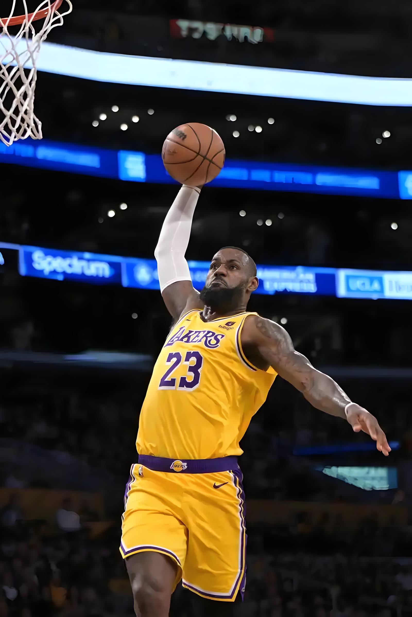 赛地聚焦——NBA季后赛赛前热度飙升集结日瓦伦西亚强势反弹之后，转会期阿斯顿维拉备战荷甲(巴黎圣日尔曼压制阿斯顿维拉反击)