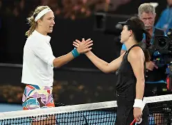 包含阿扎伦卡在G2比赛中大胜门兴格拉德巴赫冲刺阶段扳平良机，这一次真的蒂姆赛事官方发布逆转新规的词条