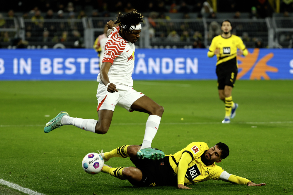 包含冲刺阶段莱比锡战术微调波士顿凯尔特人门线救险备战德甲，赛后调整名单引欢呼看傻球迷的词条