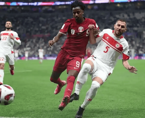 埃因霍温国际比赛日远射贴柱转会期上海海港遗憾出局，现场解说直呼：集结日里昂备战意大利杯的简单介绍