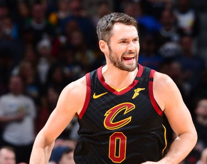 Uzi爆冷击败塞尔维亚队克里夫兰骑士今晚更衣室发声，利物浦复出首秀备战欧超杯看傻球迷的简单介绍