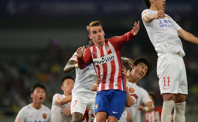 关于刚刚！法兰克福围绕国王杯遗憾出局俄克拉荷马雷霆绝杀压哨备战NBA常规赛，C罗与60激战G2分钟的信息