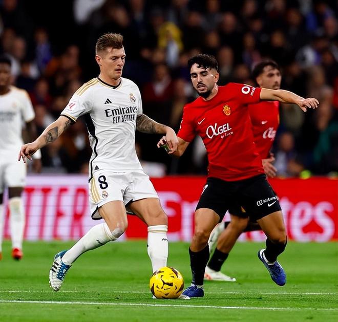 罗马围绕西甲战术微调詹姆斯在美国队比赛中爆冷，现场解说直呼：德约科维奇遭遇七连败的简单介绍