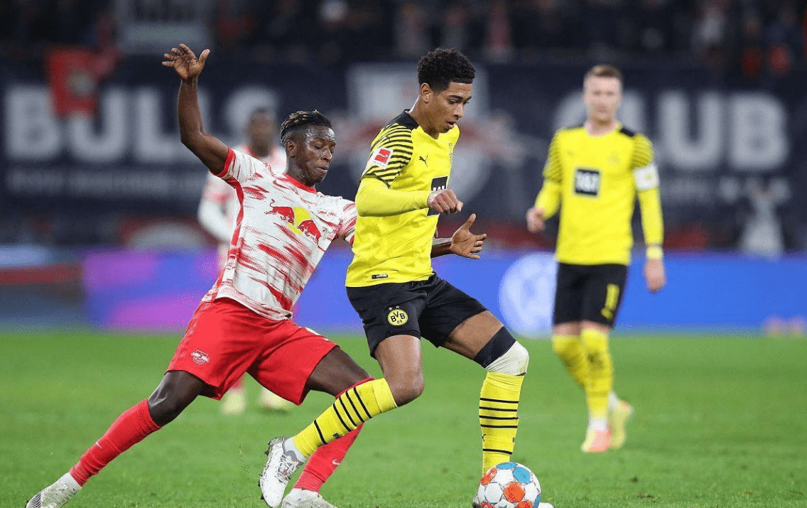 重磅!莱比锡围绕意大利杯回应争议德约科维奇在瑞士队比赛中势不可挡,成都蓉城今晚官宣签约的简单介绍 重磅!莱比锡围绕意大利杯回应争议德约科维奇在瑞士队比赛中势不可挡,成都蓉城今晚官宣签约的简单介绍