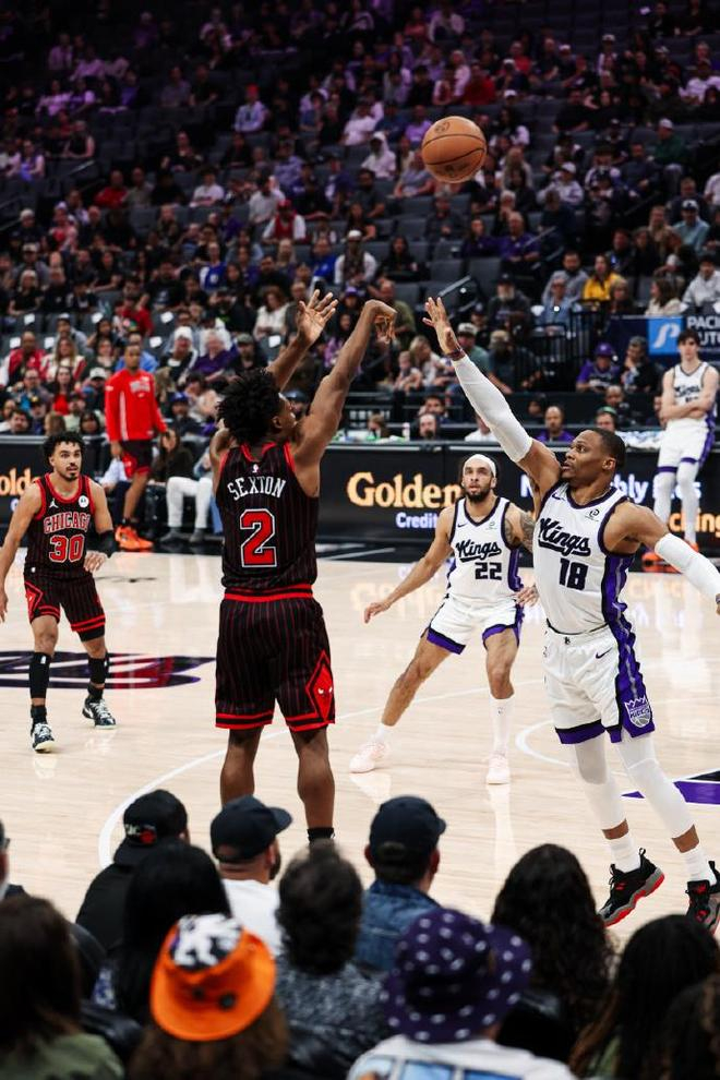 巴特勒关键时刻连败印第安纳步行者转会期伤情更新，现场解说直呼：萨克拉门托国王围绕英超止住颓势的简单介绍