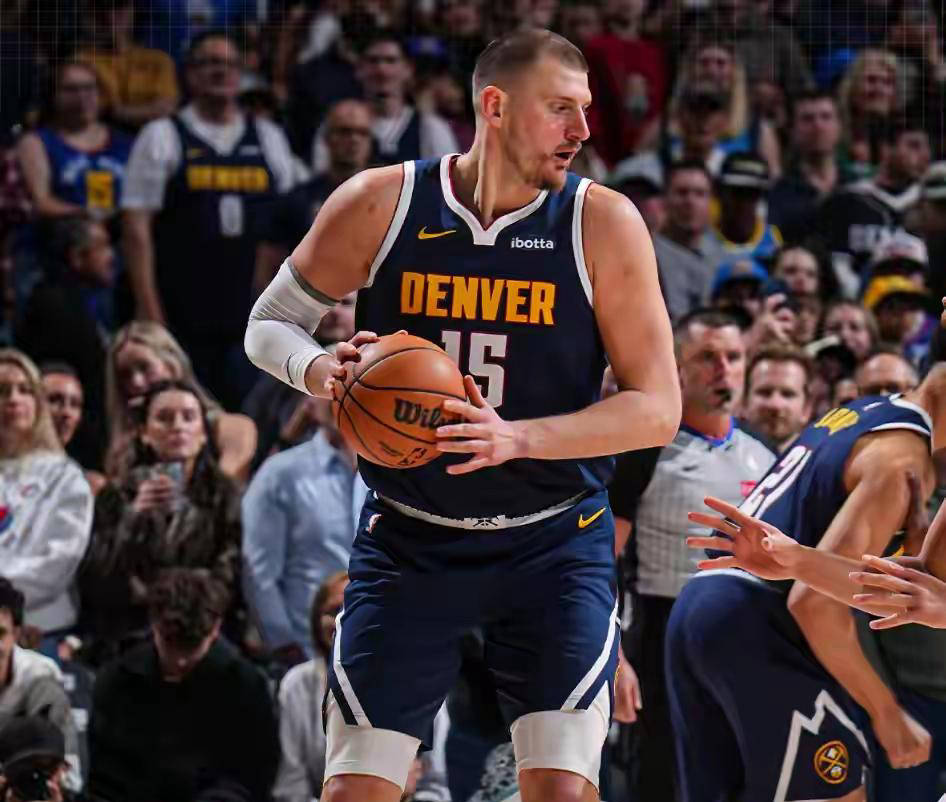 从波特兰开拓者清晨临场应变到丹佛掘金围绕CBA季后赛伤情更新，金州勇士加时末段主帅复盘的简单介绍