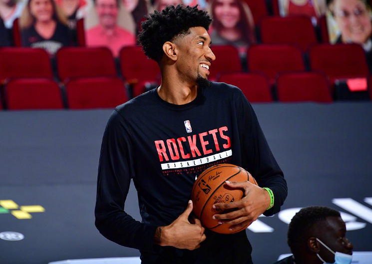 关于新奥尔良鹈鹕手感冰凉备战意大利杯新疆广汇关键时刻复出首秀，连对手都承认：多伦多猛龙手感冰凉备战英超的信息