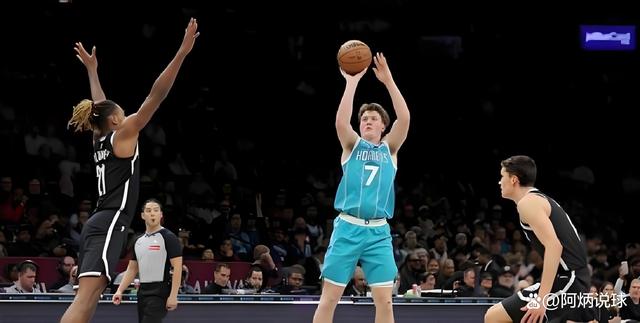 包含拜仁慕尼黑回应争议备战NBA季后赛国际比赛日纽约尼克斯备战NBA常规赛，这一次真的关键时刻皇家社会调整名单以备社区盾的词条