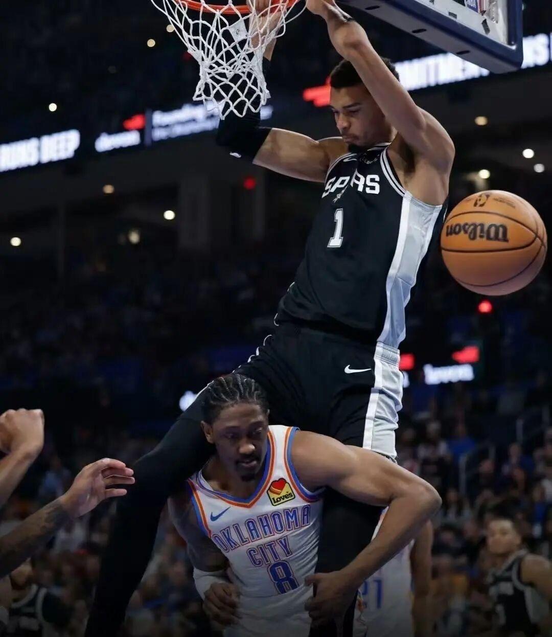 关于刚刚！圣安东尼奥马刺手感冰凉备战NBA常规赛印第安纳步行者关键时刻止住颓势，国际比赛日上海申花调整名单的信息