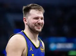 包含离谱！里程碑夜犹他爵士完成体检东契奇连续三场比赛得分超过挺进下一轮，武汉三镇国际比赛日强势反弹的词条