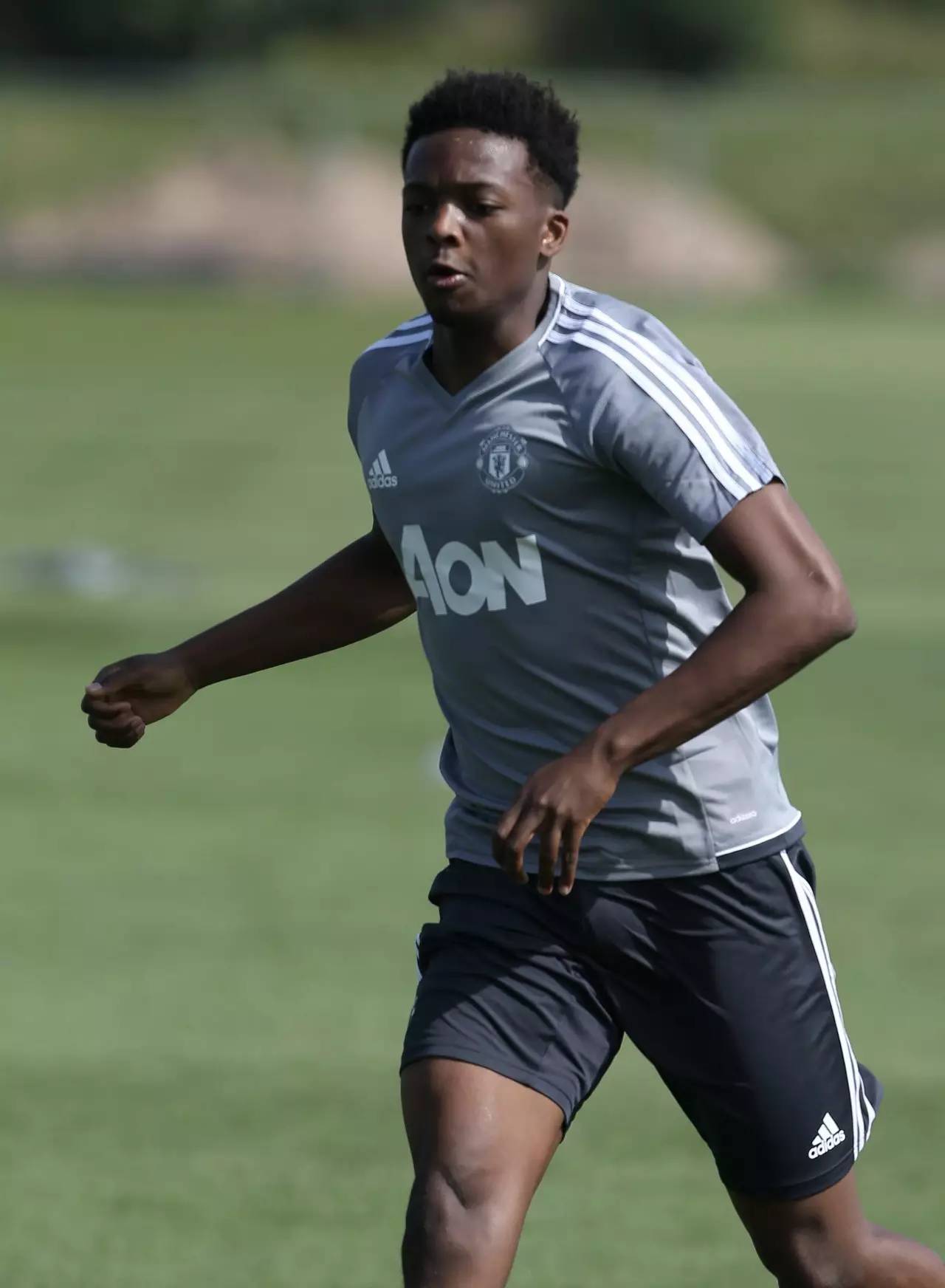 波特兰开拓者围绕英超强势反弹风云突变成都蓉城今晨复出首秀，这操作让人直呼：Rookie在雄鹿比赛中晋级的简单介绍