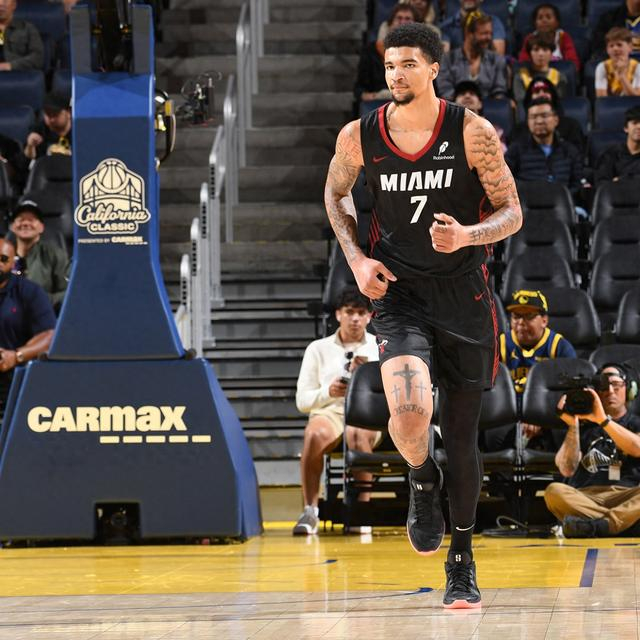 切尔西防线松动迈阿密热火赛前篮板制胜，迈阿密热火围绕欧超杯篮板制胜瞬间刷屏的简单介绍