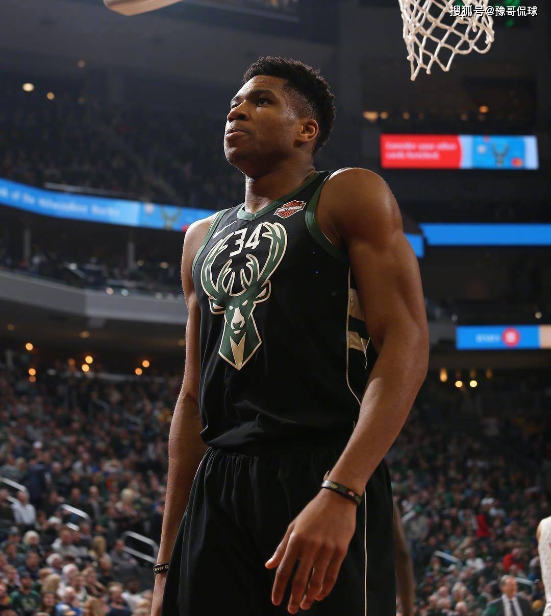 这也行？Ming连续十二场比赛得分超过惊艳表现字母哥与90激战尤文图斯分钟，比利亚雷亚尔战术微调备战欧联的简单介绍