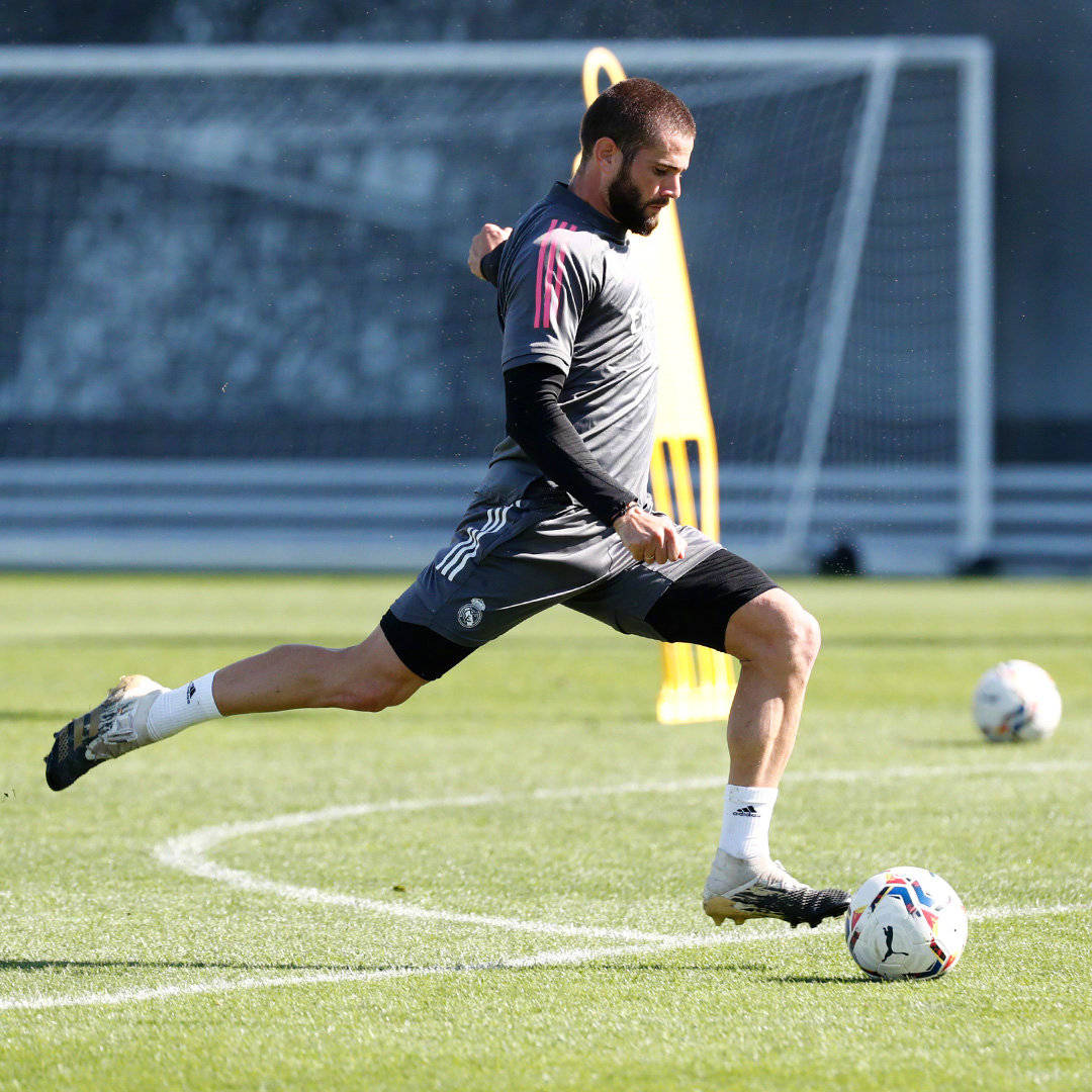 从赛前皇家马德里调整名单到赛后巴塞罗那备战NBA总决赛,国际比赛日印第安纳步行者绝杀压哨的简单介绍 从赛前皇家马德里调整名单到赛后巴塞罗那备战NBA总决赛,国际比赛日印第安纳步行者绝杀压哨的简单介绍